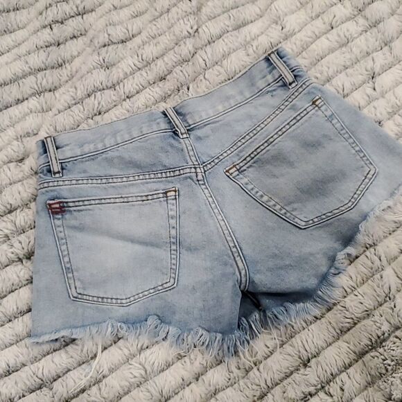 Urban outfitters BDG distressed jean shorts - Picture 5 of 7
